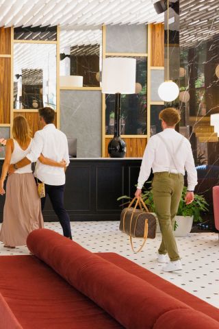 GUEST SERVICE - VALET