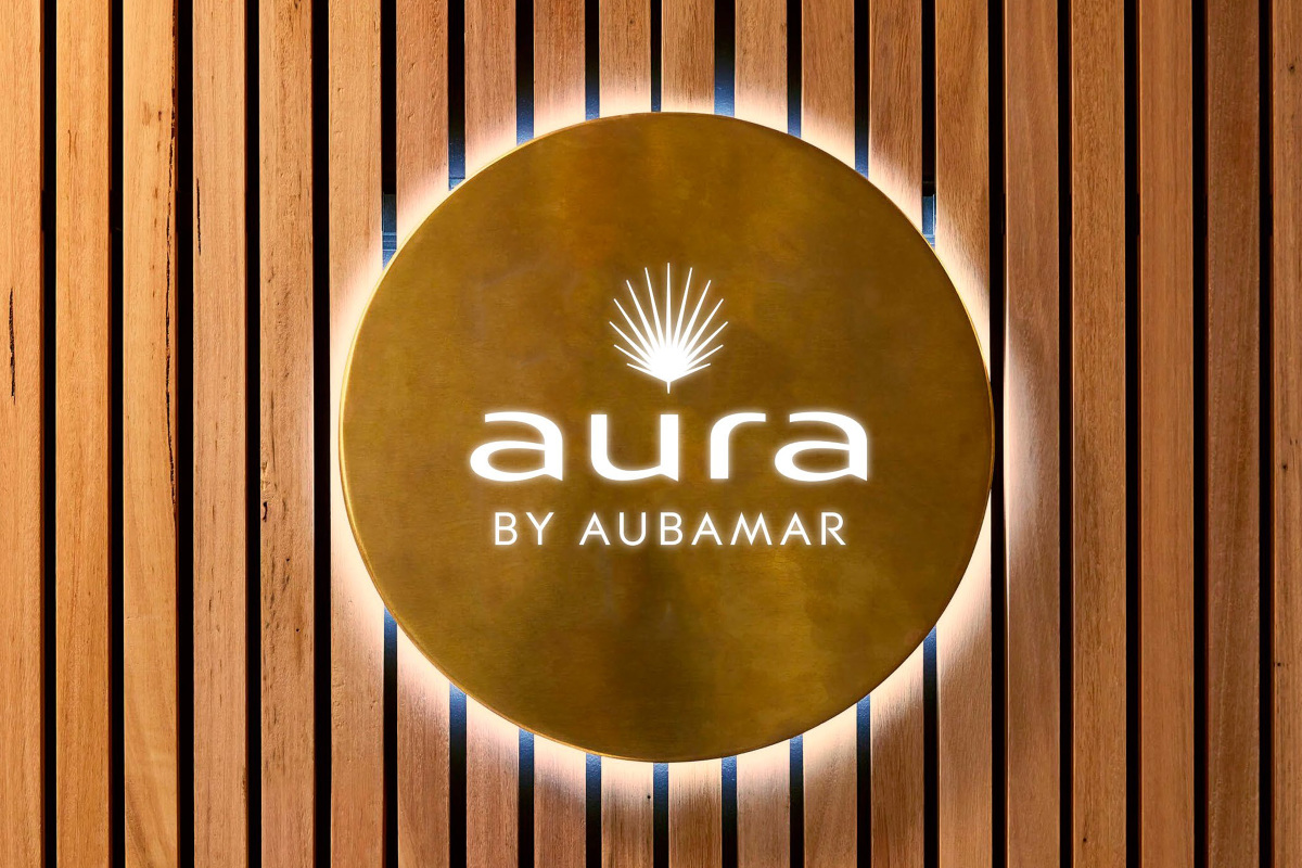 Aura by aubamar